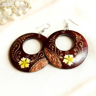 New Handcrafted Painting Wood Earrings Premium